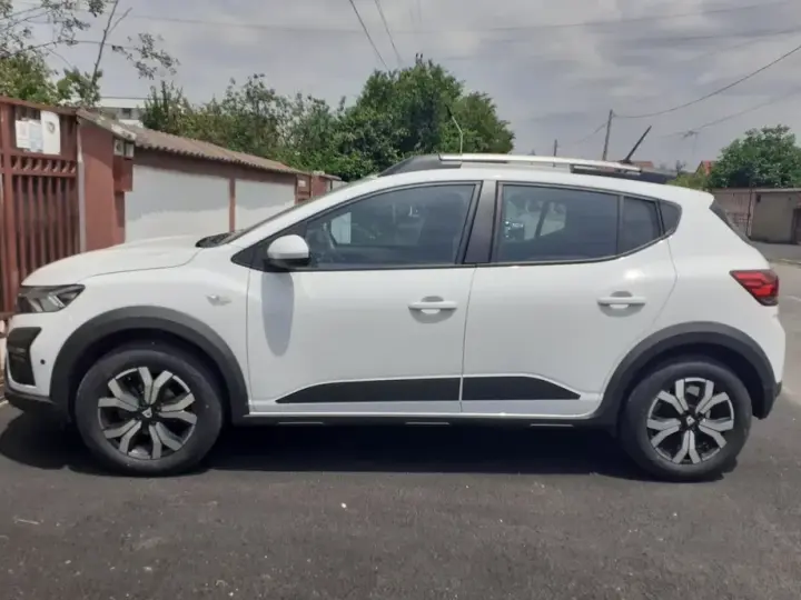 Dacia Sandero Stepway III TCe 90 MT6 Comfort