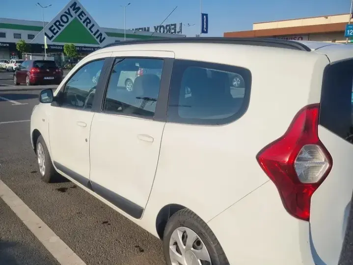 Dacia Lodgy