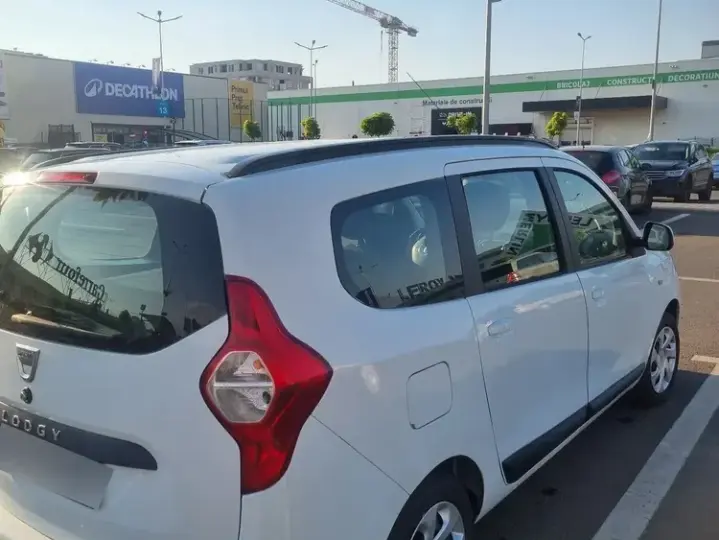 Dacia Lodgy