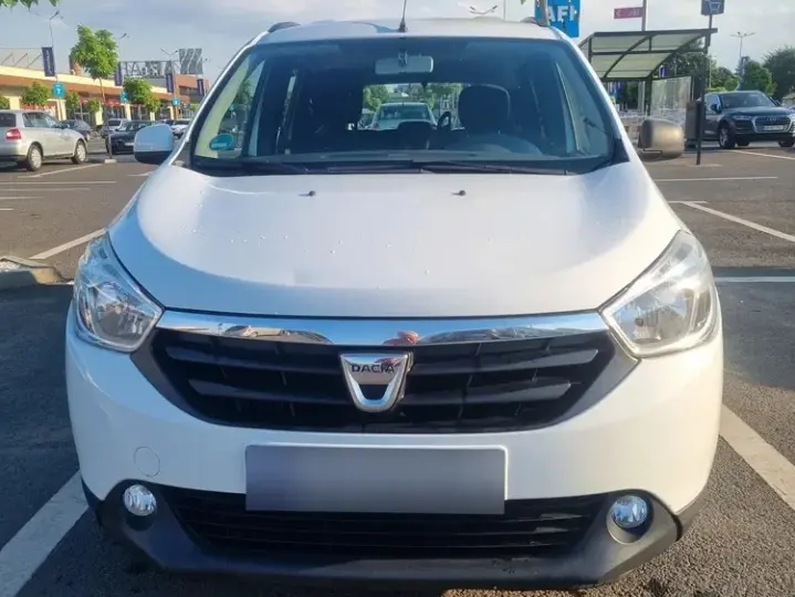 Dacia Lodgy