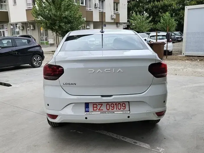Dacia Logan TCe 100 Essential