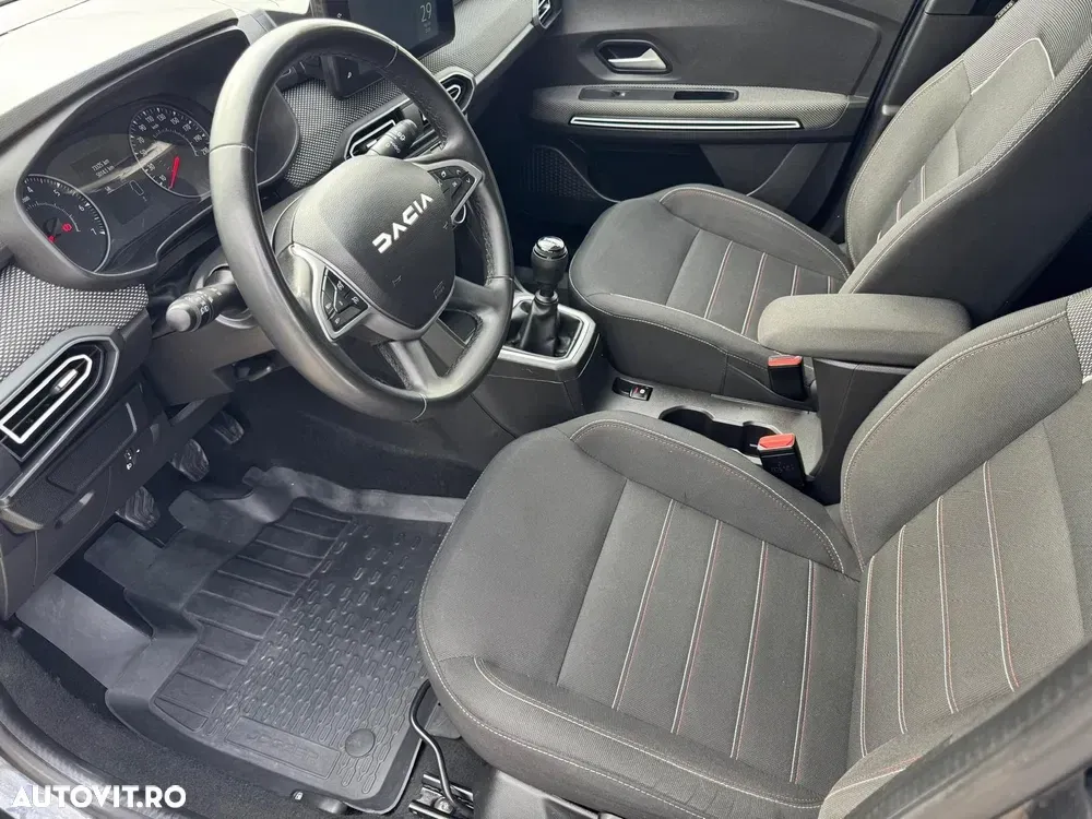 Dacia Jogger 7 locuri TCe 110 Extreme — imagine 3