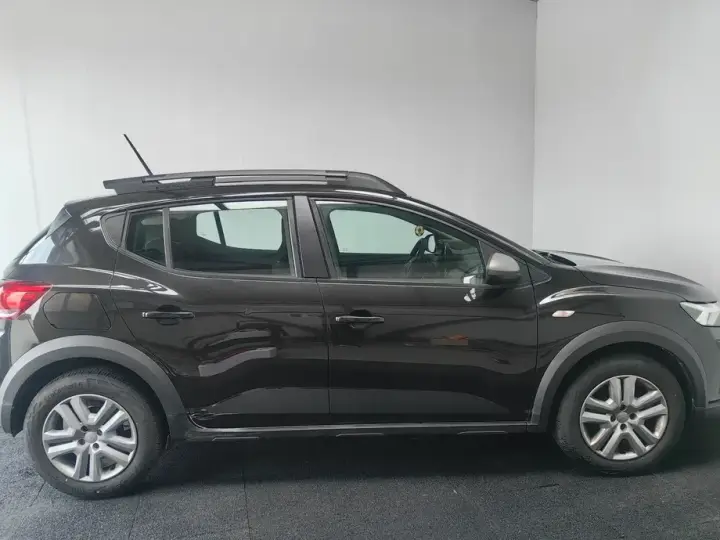 Dacia Sandero Stepway III TCe 90 MT6 Expression