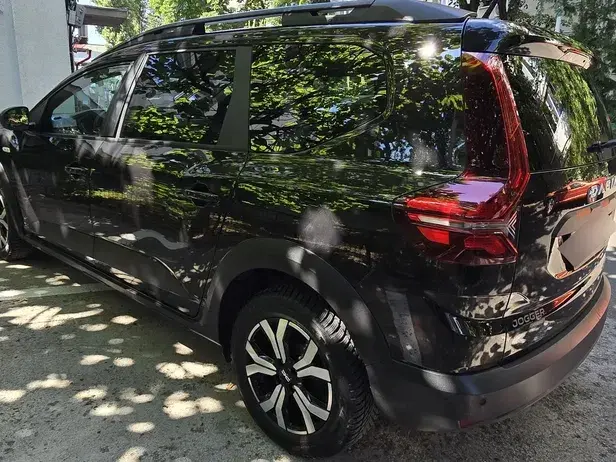 Dacia Jogger 5 locuri HEV 140 Expression
