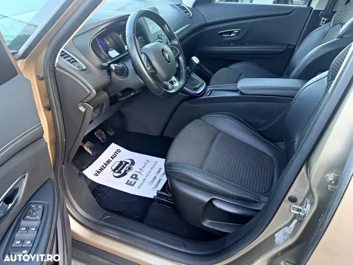 Renault Scénic BLUE dCi 120 BUSINESS EDITION