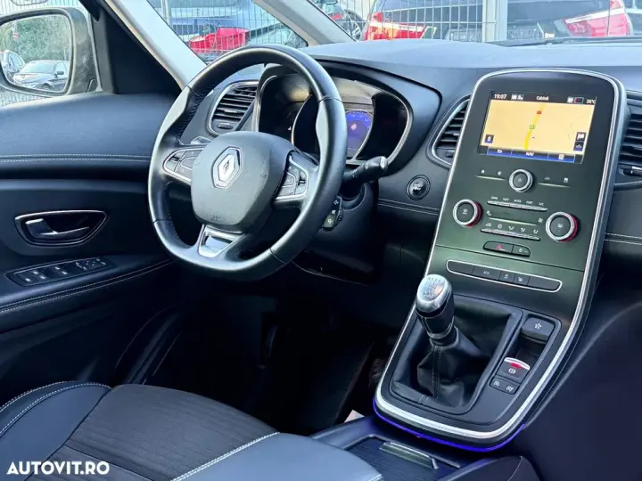 Renault Scénic BLUE dCi 120 BUSINESS EDITION