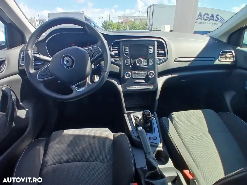 Renault Mégane TCe 140 GPF Authentic — imagine 6