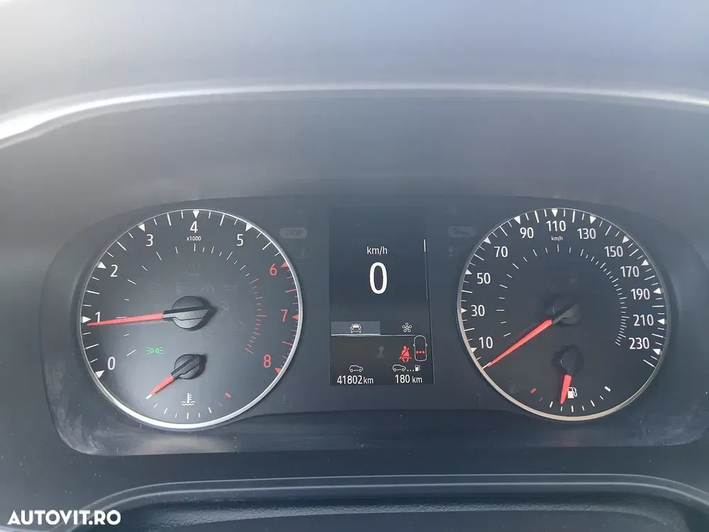 Renault Mégane TCe 140 GPF Authentic — imagine 5