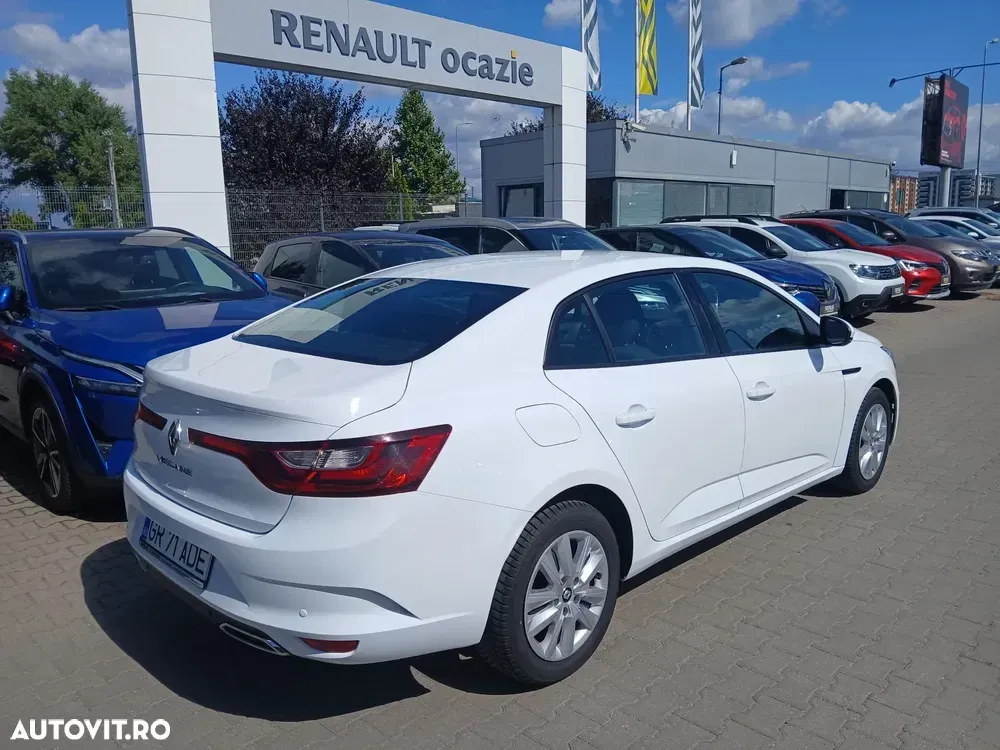 Renault Mégane TCe 140 GPF Authentic — imagine 2