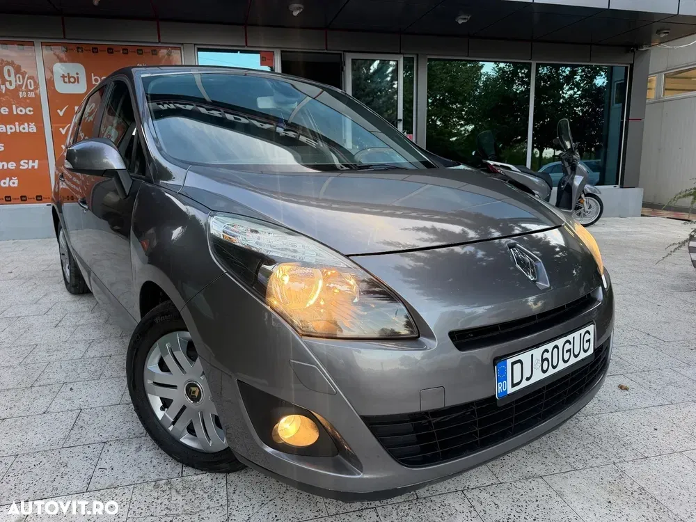 Renault Grand Scenic dCi 130 FAP Bose Edition — imagine 3