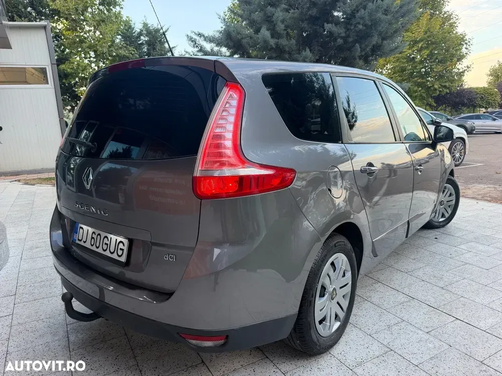 Renault Grand Scenic dCi 130 FAP Bose Edition — imagine 2