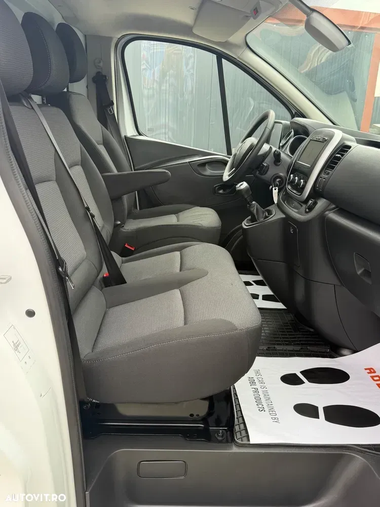 Renault Trafic 2.0 Blue dCi 146 Furgon Cabina Dubla L2H1 Authentique — imagine 6