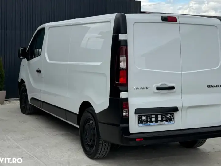 Renault Trafic 2.0 Blue dCi 146 Furgon Cabina Dubla L2H1 Authentique