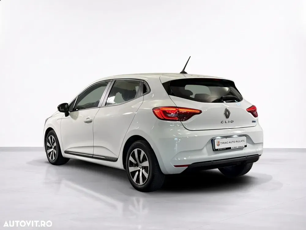 Renault Clio V full hybrid 145 Equilibre — imagine 3
