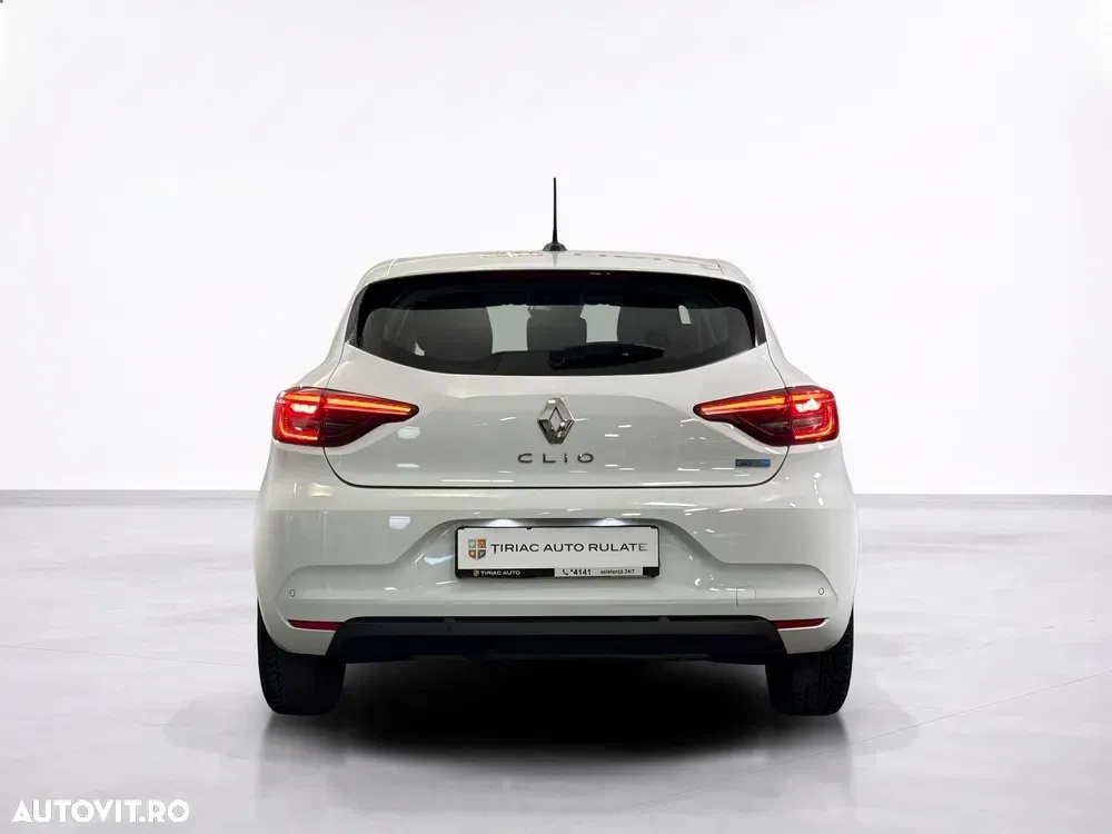 Renault Clio — imagine 4