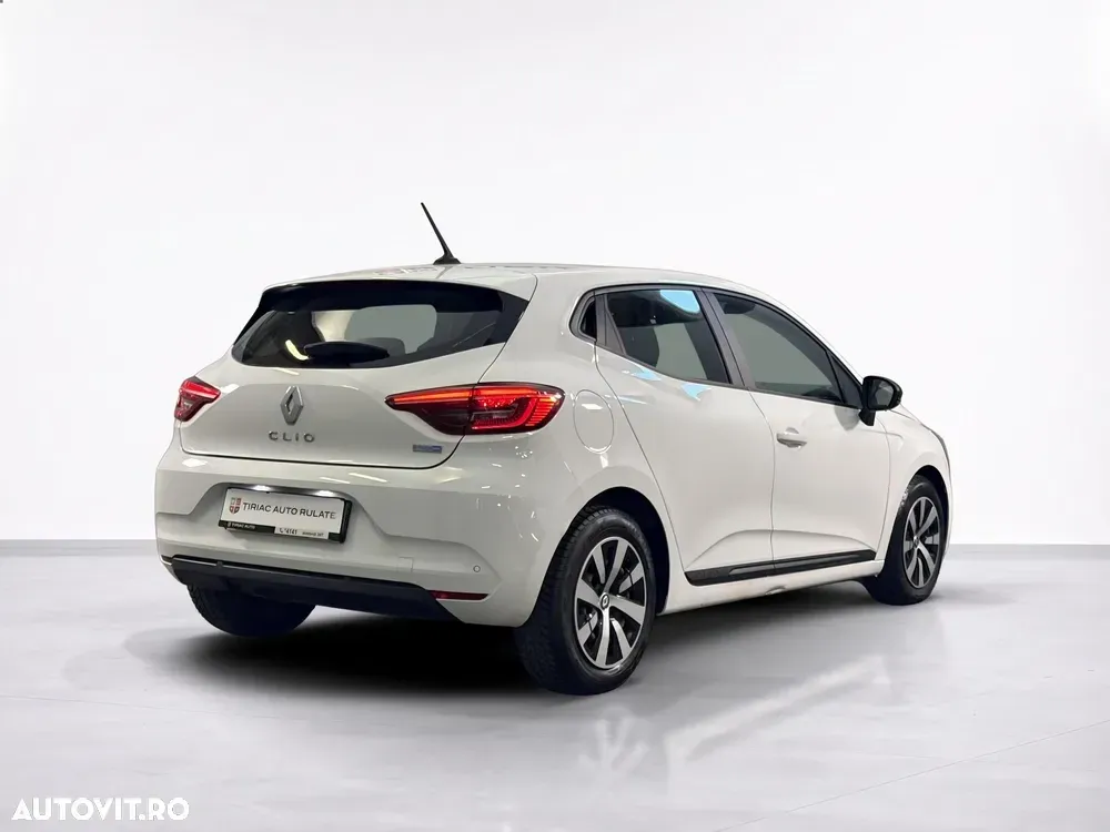 Renault Clio — imagine 5