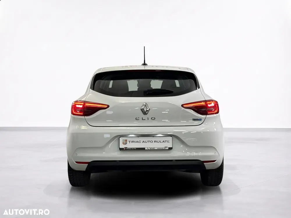Renault Clio — imagine 4