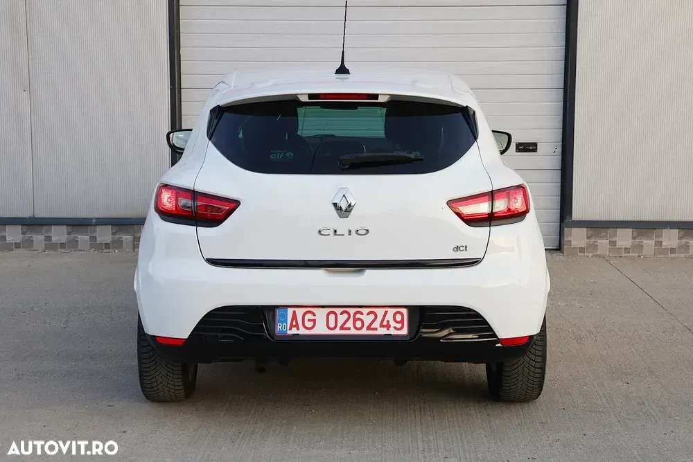 Renault Clio IV [2012 - Energy dCi 90 Start & Stop Dynamique — imagine 5