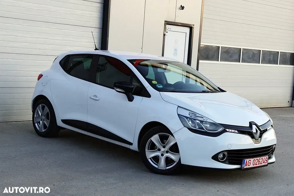 Renault Clio IV [2012 - Energy dCi 90 Start & Stop Dynamique — imagine 4