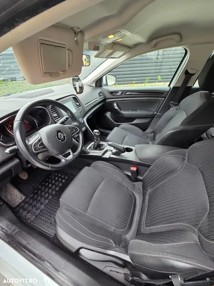 Renault Mégane IV ENERGY dCi 110 BUSINESS — imagine 4