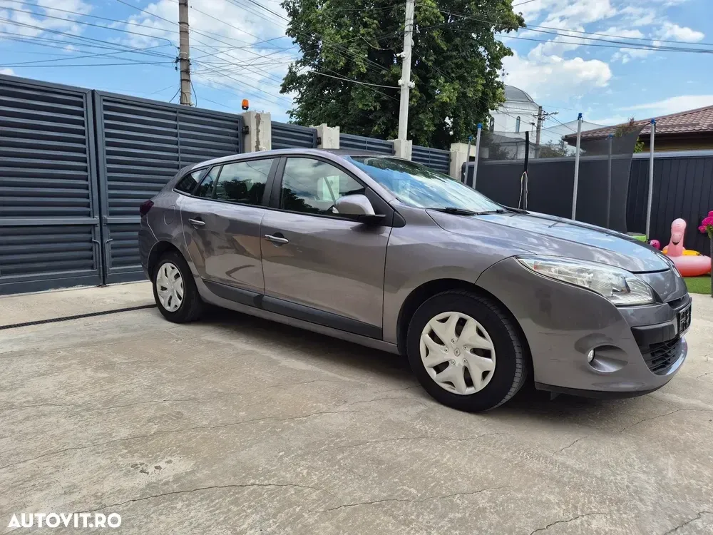 Renault Mégane III 1.5 dCi Expression — imagine 5