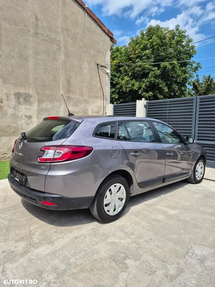 Renault Mégane III 1.5 dCi Expression — imagine 6