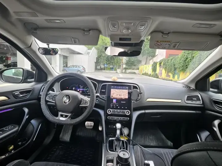 Renault Mégane IV TCe 160 GPF EDC GT LINE