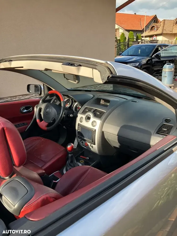Renault Mégane II 2.0 Confort Dynamique — imagine 2