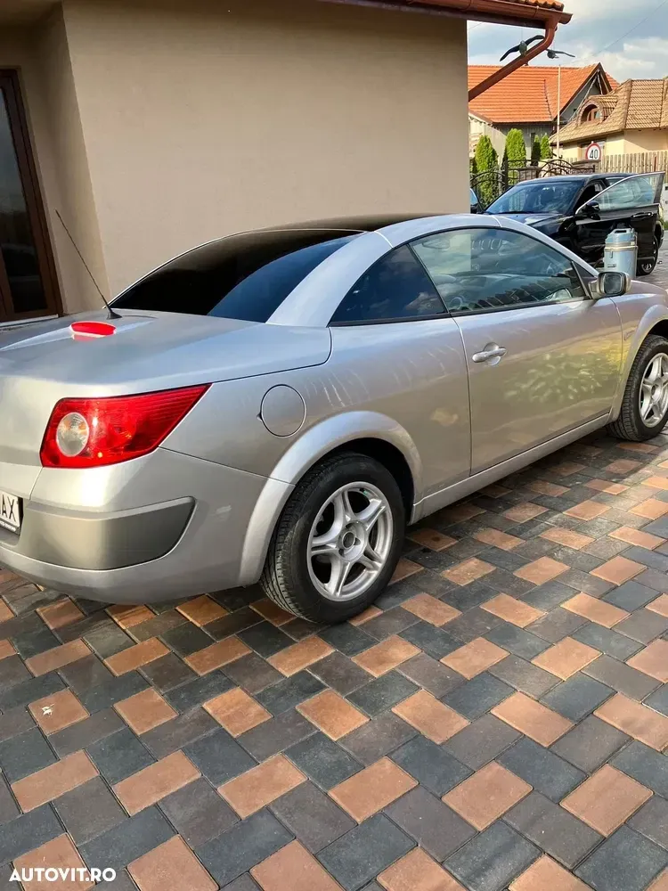 Renault Mégane II 2.0 Confort Dynamique — imagine 6
