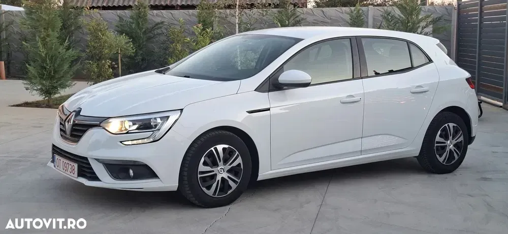 Renault Mégane IV BLUE dCi 115 LIMITED — imagine 4