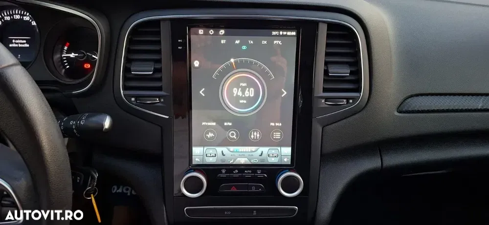 Renault Mégane IV BLUE dCi 115 LIMITED — imagine 5