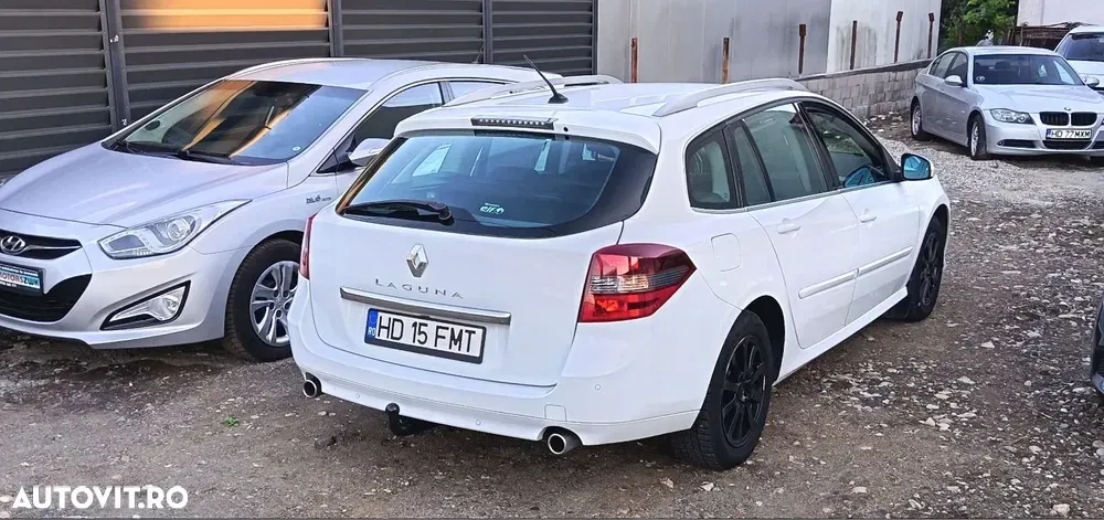 Renault Laguna III dCi 150 FAP Start-Stop Dynamique — imagine 3