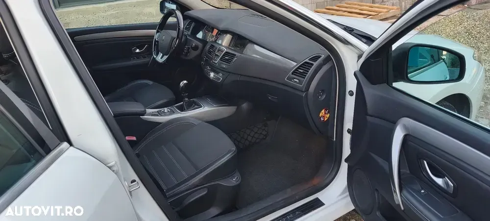 Renault Laguna III dCi 150 FAP Start-Stop Dynamique — imagine 6