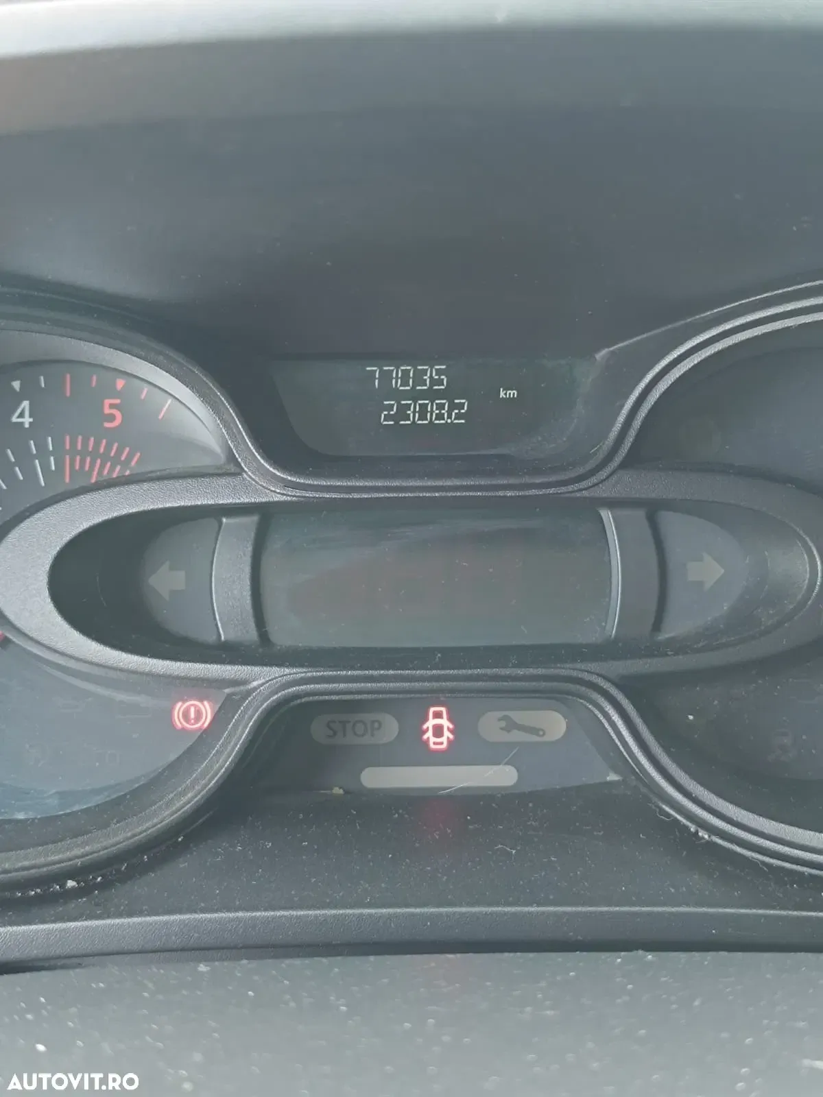 Renault Trafic — imagine 6