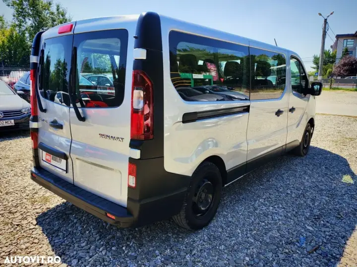 Renault Trafic 2.0 Blue dCi 110 S&S L1 8+1 Zen
