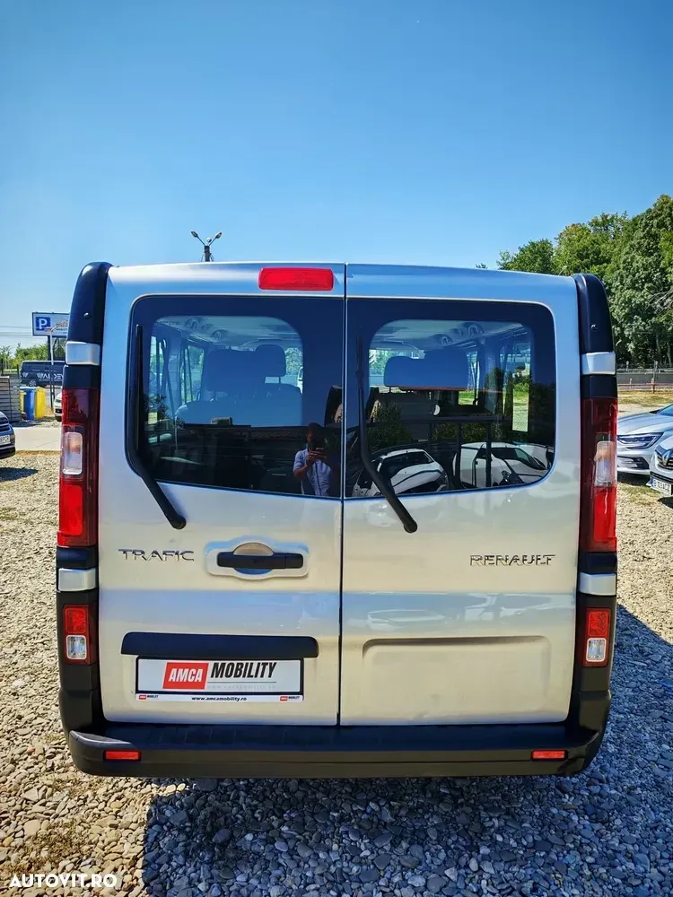 Renault Trafic 2.0 Blue dCi 110 S&S L1 8+1 Zen — imagine 5