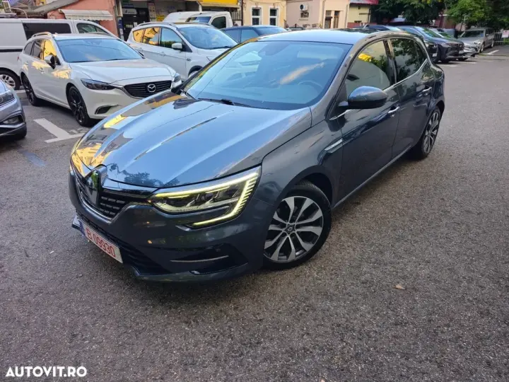 Renault Mégane IV Blue dCi 116 EDC Intens