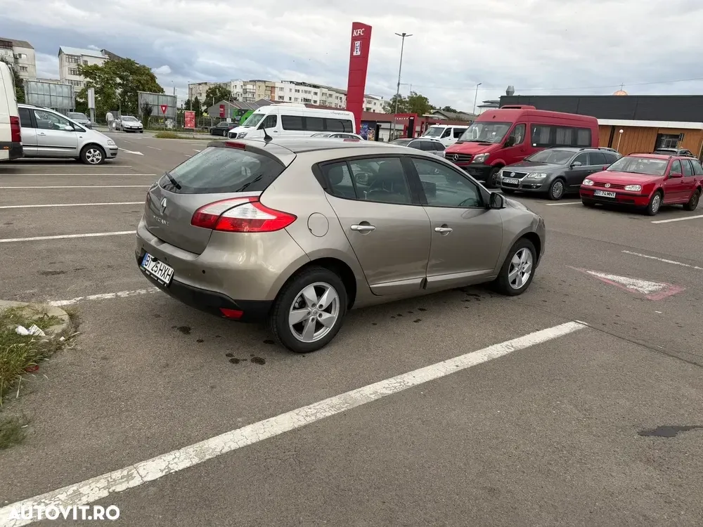 Renault Mégane III 1.6 16V Expression — imagine 3
