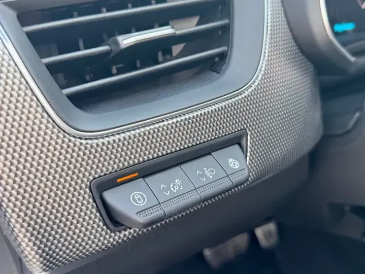 Renault Arkana MHEV 140 EDC Techno