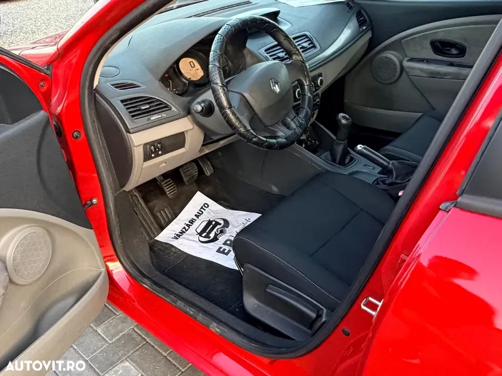 Renault Mégane 1.5 dCi Expression — imagine 5