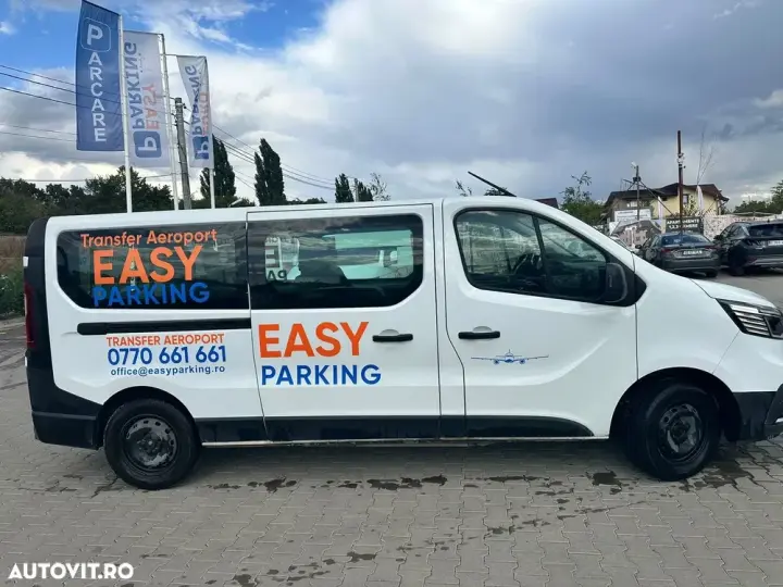 Renault Trafic 2.0 Blue dCi 110 S&S L1 8+1 Zen