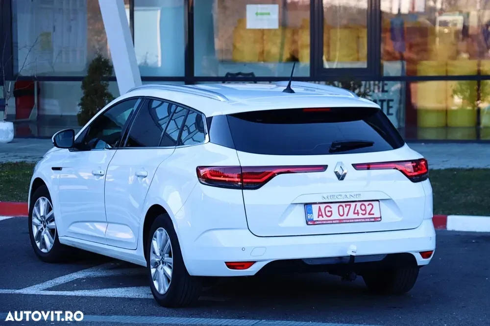 Renault Mégane IV TCE GPF Zen — imagine 3