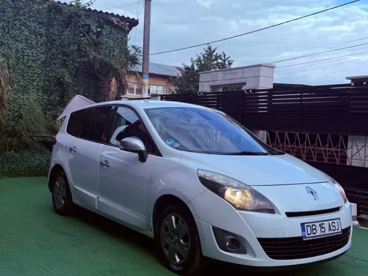 Renault Scénic III Xmod 1.6 dCi Privilege