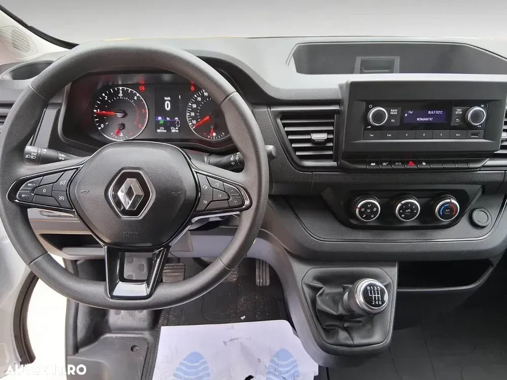 Renault Trafic — imagine 5