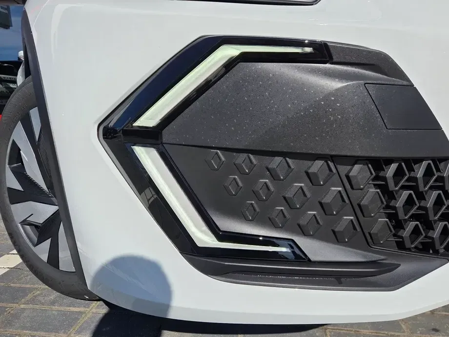 Renault Clio — imagine 5