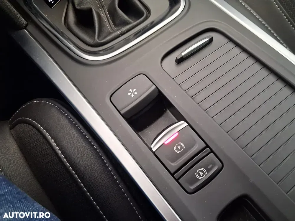 Renault Mégane IV TCe GPF EDC Intens — imagine 6