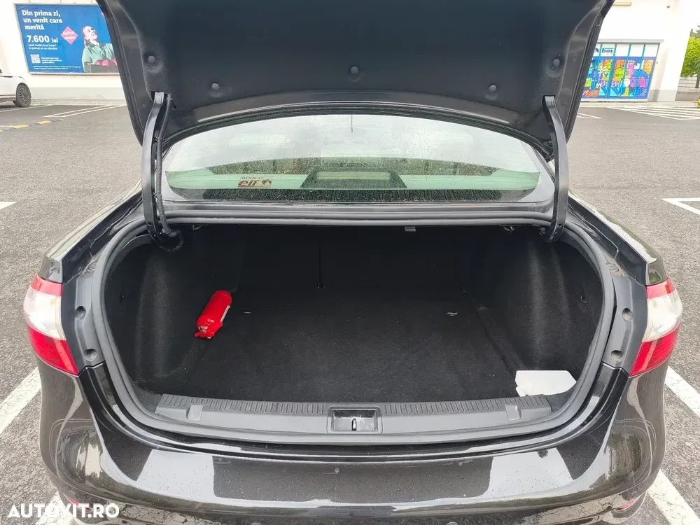 Renault Fluence 1.6 16V Expression — imagine 6
