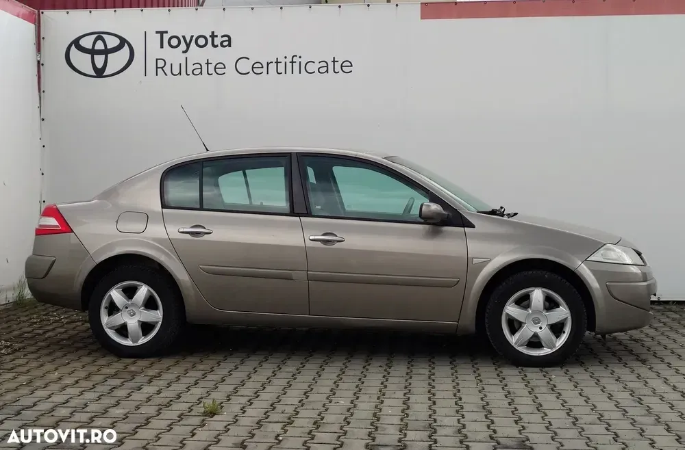 Renault Mégane 1.6 Exception — imagine 4