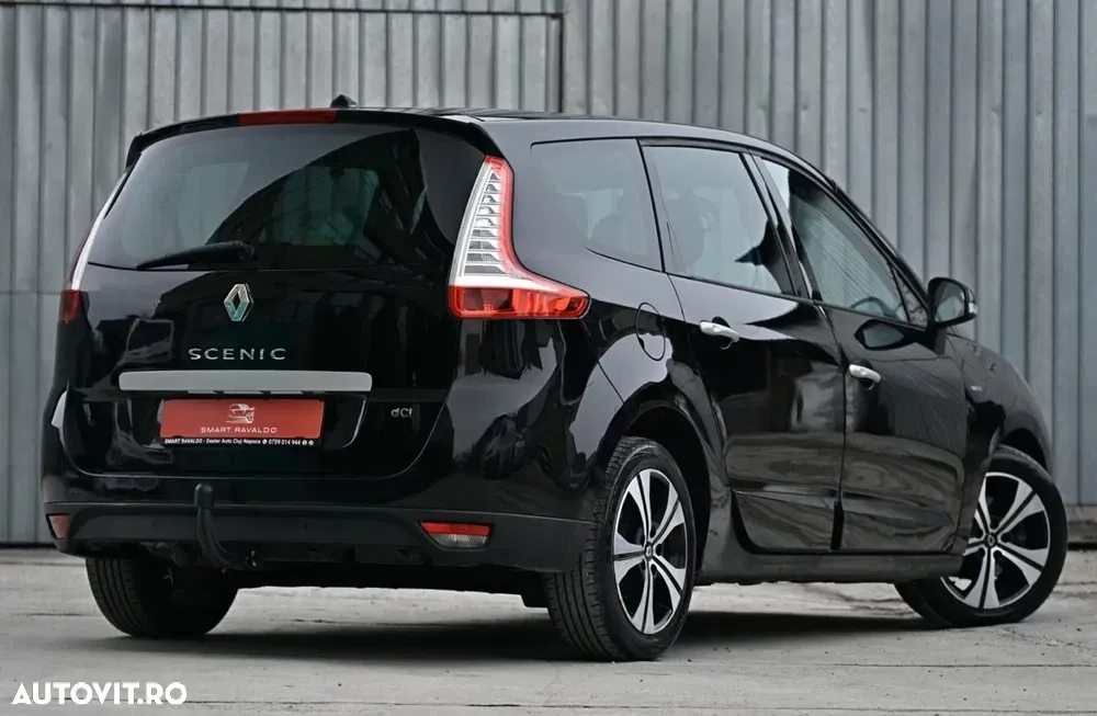 Renault Grand Scenic dCi 130 FAP Start & Stop Bose Edition — imagine 5