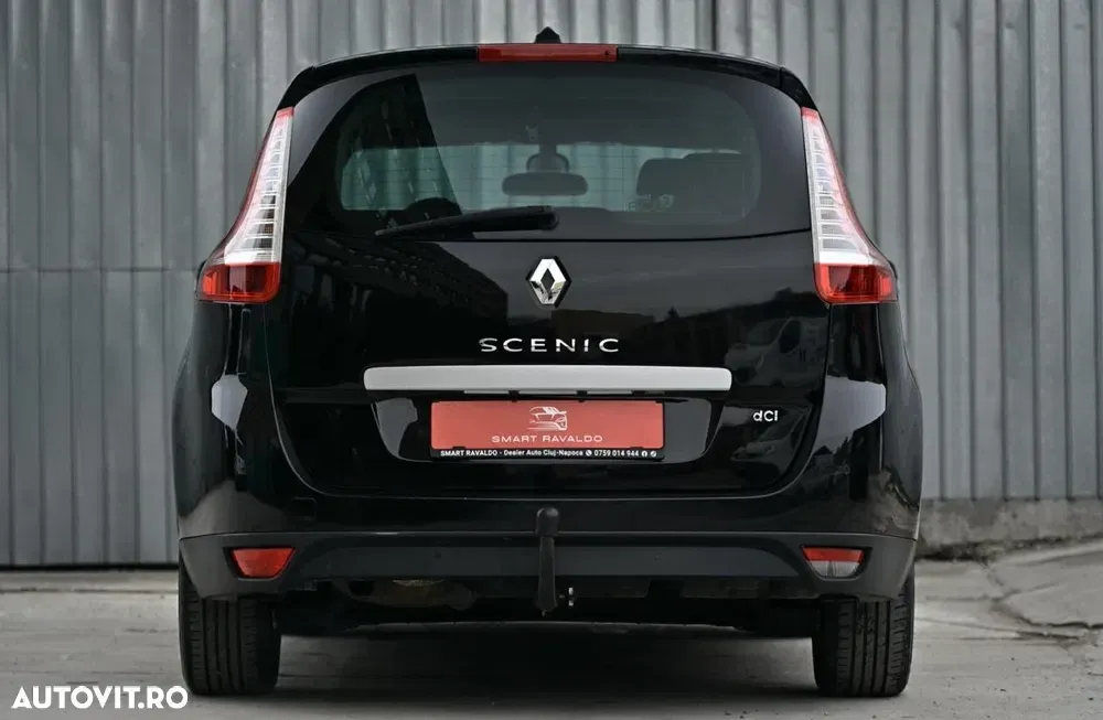 Renault Grand Scenic dCi 130 FAP Start & Stop Bose Edition — imagine 3